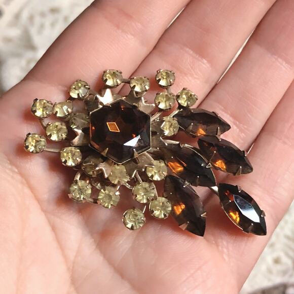 Vintage Jewelry Signed Cathe Brown & Light Green Rhinestone Brooch Pin - Picture 6 of 9